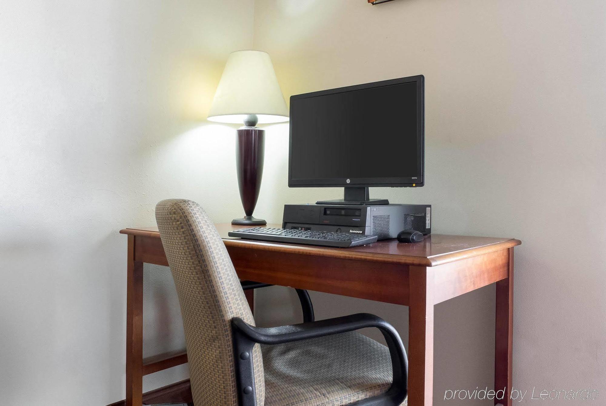 Rodeway Inn West Fargo Dış mekan fotoğraf